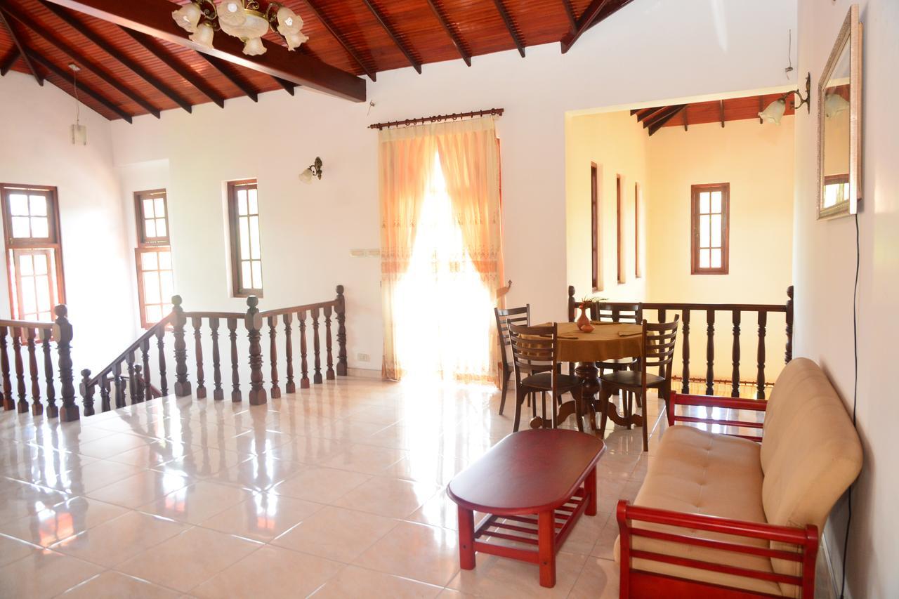 Robi Garden Villa Negombo Exterior foto